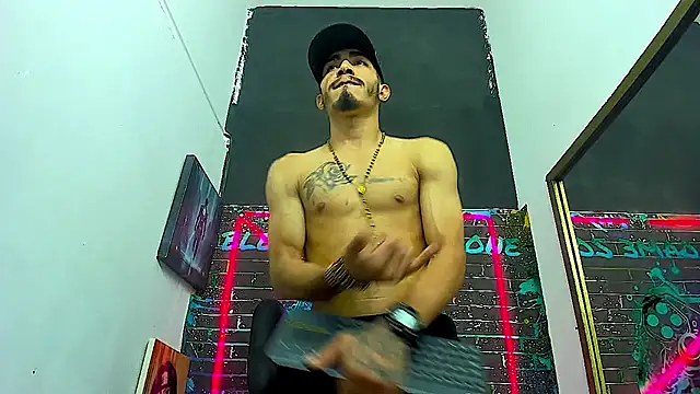 Dominant_kiing's Live XXX Chat