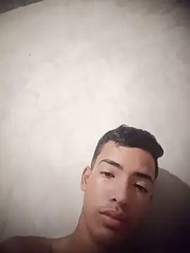 Big-DickHot Adlı Modelin Web Kamerası Şovu