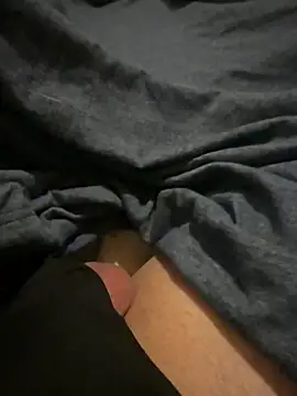 PurpleDevil_69_: διαδικτυακό σόου στην κάμερα