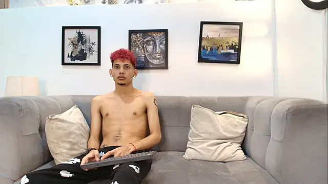 Webkamerová show YOUNG_BOYS_HELL