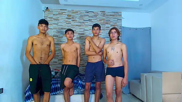kinkyhousexxxx Adlı Modelin Web Kamerası Şovu