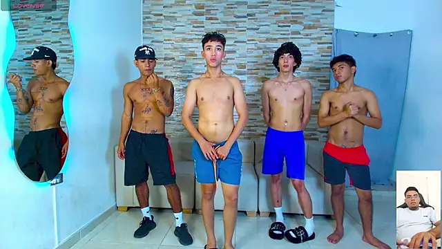 kinkyhousexxxx 웹캠 쇼