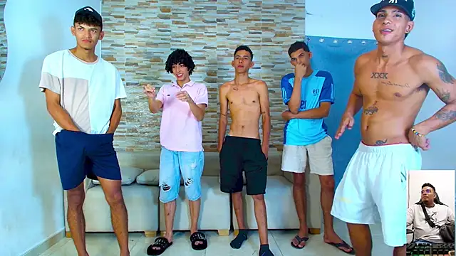 Вебкам-шоу kinkyhousexxxx