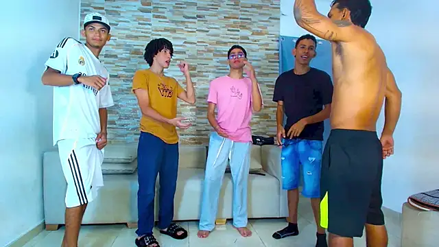 Вебкам-шоу kinkyhousexxxx