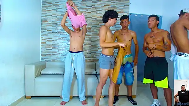Вебкам-шоу kinkyhousexxxx