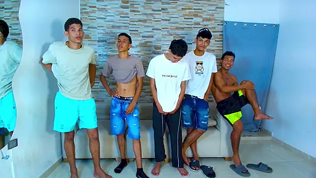 Вебкам-шоу kinkyhousexxxx