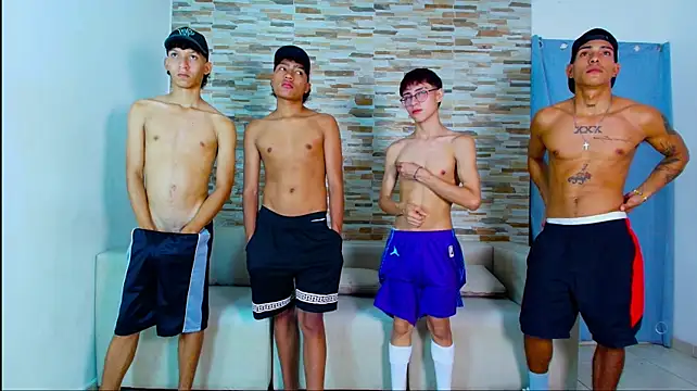 Chat +18 de kinkyhousexxxx ao vivo