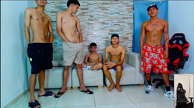 kinkyhousexxxx 웹캠 쇼