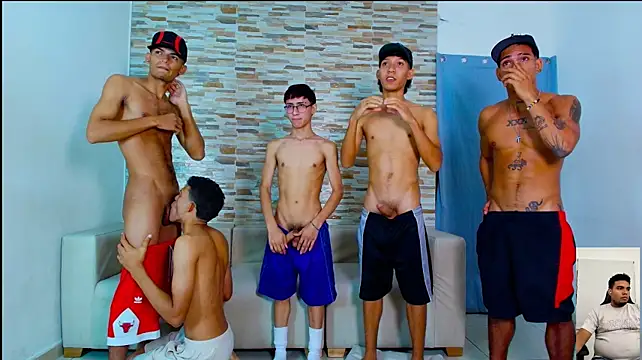 kinkyhousexxxx Webcam-Show