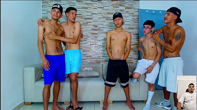 kinkyhousexxxx 웹캠 쇼
