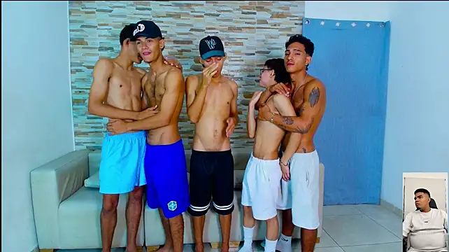 โชว์เว็บแคมของ kinkyhousexxxx