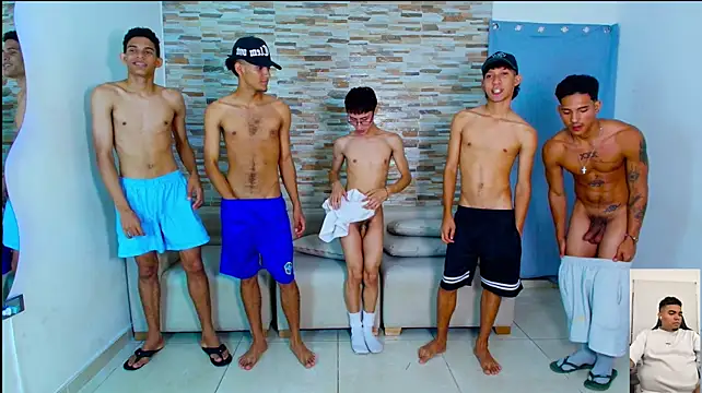 โชว์เว็บแคมของ kinkyhousexxxx