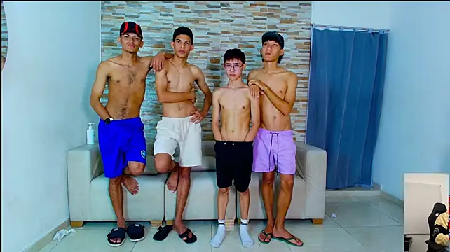 kinkyhousexxxx Adlı Modelin Web Kamerası Şovu
