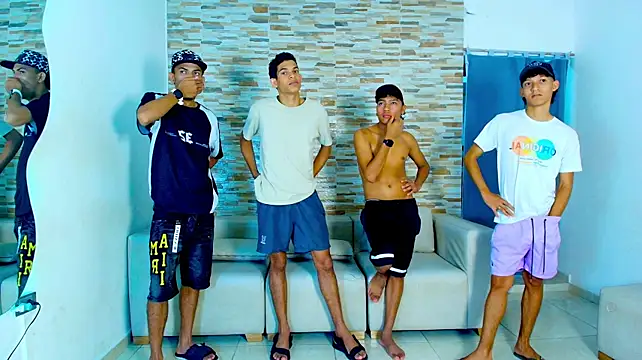 โชว์เว็บแคมของ kinkyhousexxxx