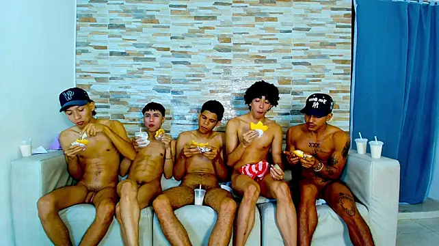 โชว์เว็บแคมของ kinkyhousexxxx