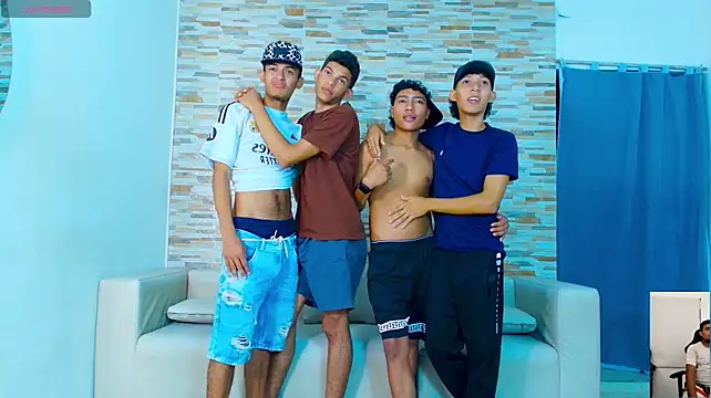 Pertunjukan Kamera Web kinkyhousexxxx