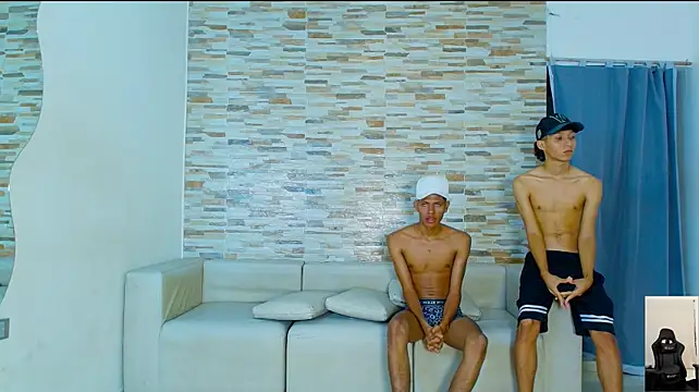 kinkyhousexxxx Adlı Modelin Web Kamerası Şovu