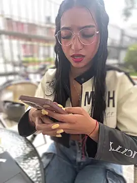 Daniela_Pink ওয়েবক্যাম শো