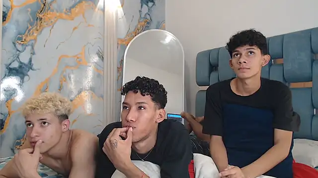 GREEN_BOYS: вебкам-шоу