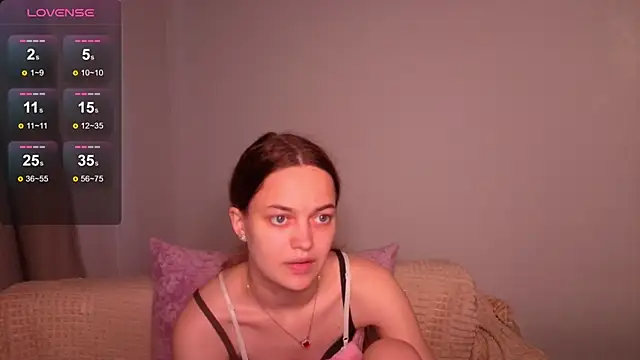 Chat +18 de parrot_kisha ao vivo