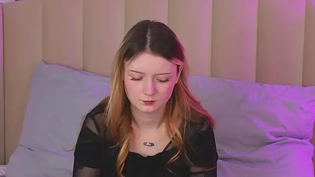 AlyssFrost's Webcam Show