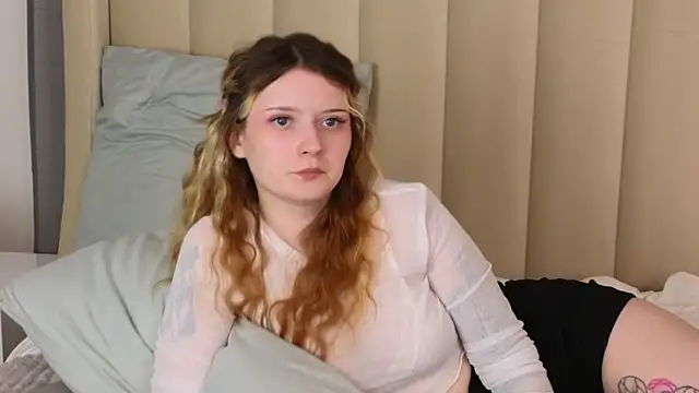 AlyssFrost Chat XXX in diretta
