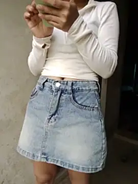 Thobaby112's Live XXX Chat