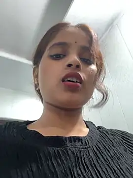 Chat +18 de Ahana_Cutie ao vivo