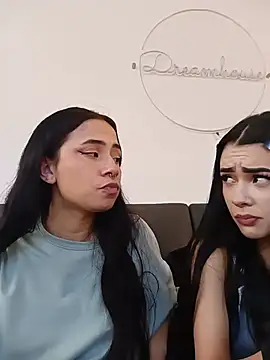 XXX chat uživo modela Ivyy_sweet_