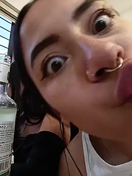 Chat XXX en directo de Ivyy_sweet_