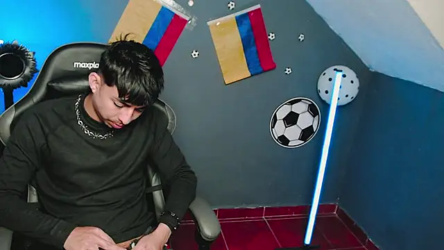 ALPHA_LATINO Webcam-Show