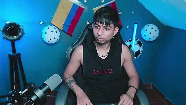 ALPHA_LATINO Webcam-Show