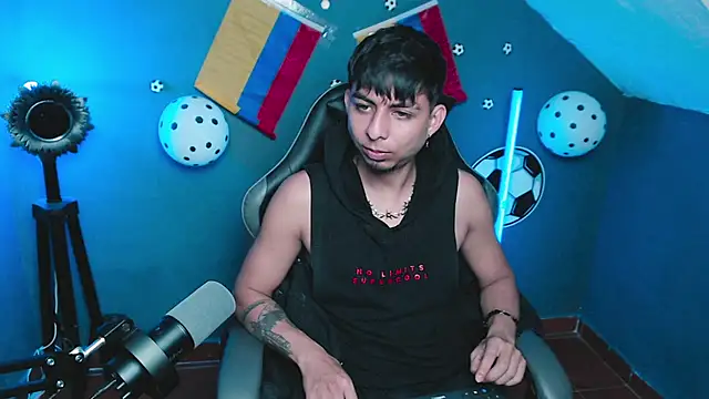 ALPHA_LATINO Webcam-Show
