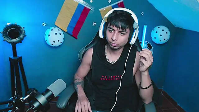 ALPHA_LATINO Webcam-Show
