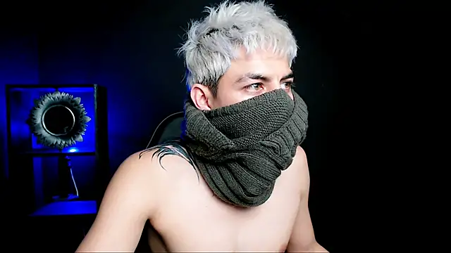 ALPHA_LATINO: вебкам-шоу
