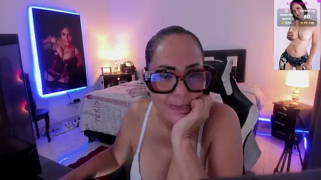 RubyStrome Live XXX-chat