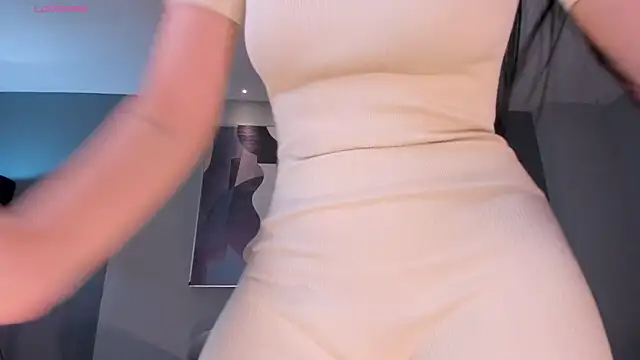 צ'אט XXX בשידור חי של AmaraDivine