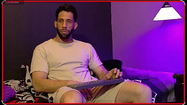 Karim_mansur Pertunjukan Webcam