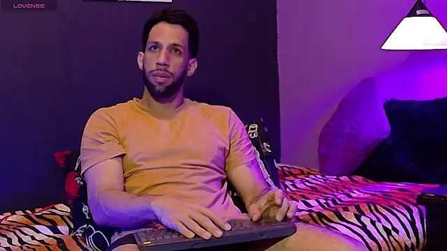 Pokazy przed kamerką – Karim_mansur