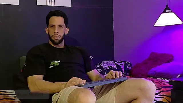 Karim_mansur's Webcam Show