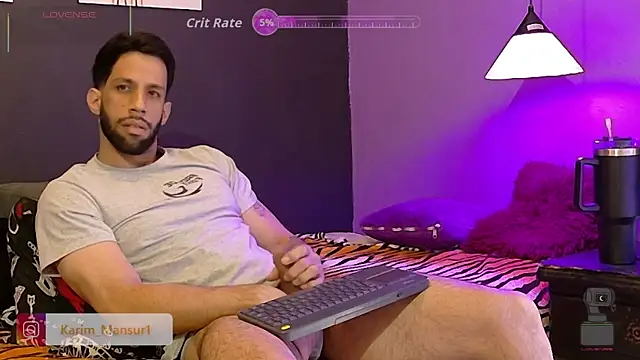 Pokazy przed kamerką – Karim_mansur