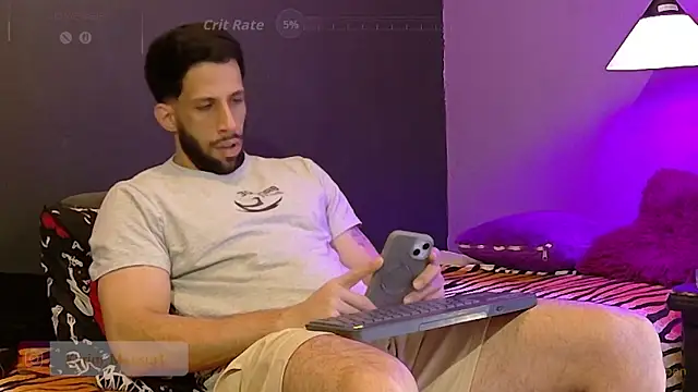 הופעת וובקאם של Karim_mansur