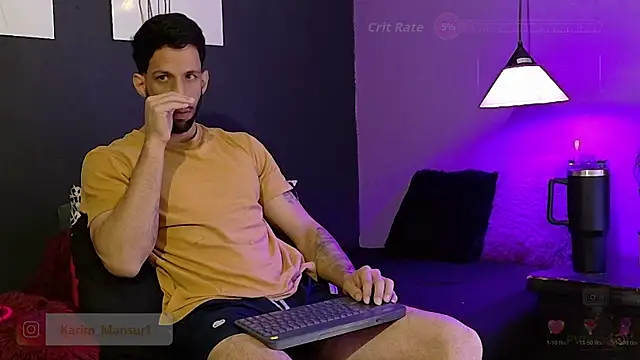 Pertunjukan Kamera Web Karim_mansur