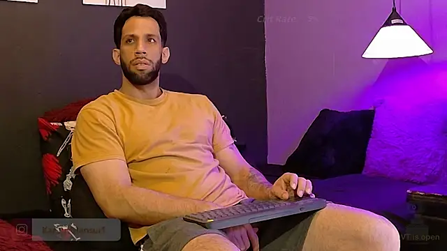 Karim_mansur Show in webcam