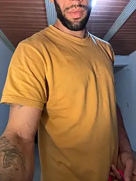 Karim_mansur Show in webcam