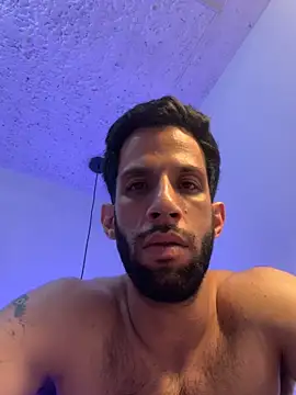 Karim_mansurn Webbikameraesitys