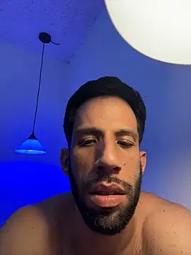 Karim_mansur webkamerás műsora