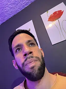 Karim_mansur webkamerás műsora