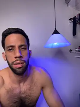 Karim_mansur Show in webcam