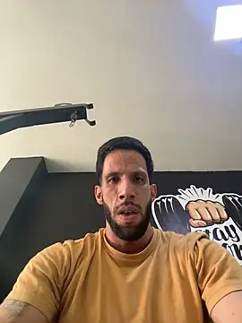 הופעת וובקאם של Karim_mansur